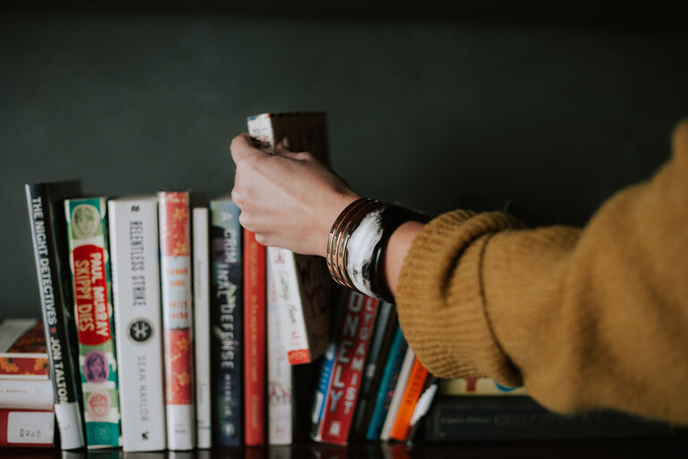 18 Financial Literacy Books You Should Read in 2023